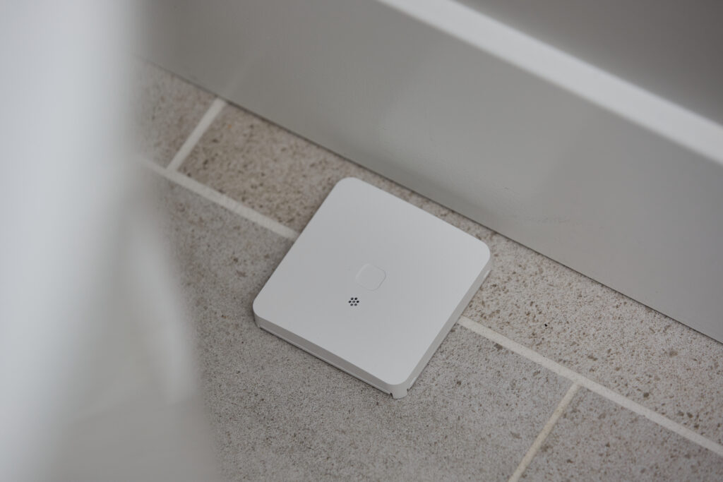 Water Tile with Freeze Detection
